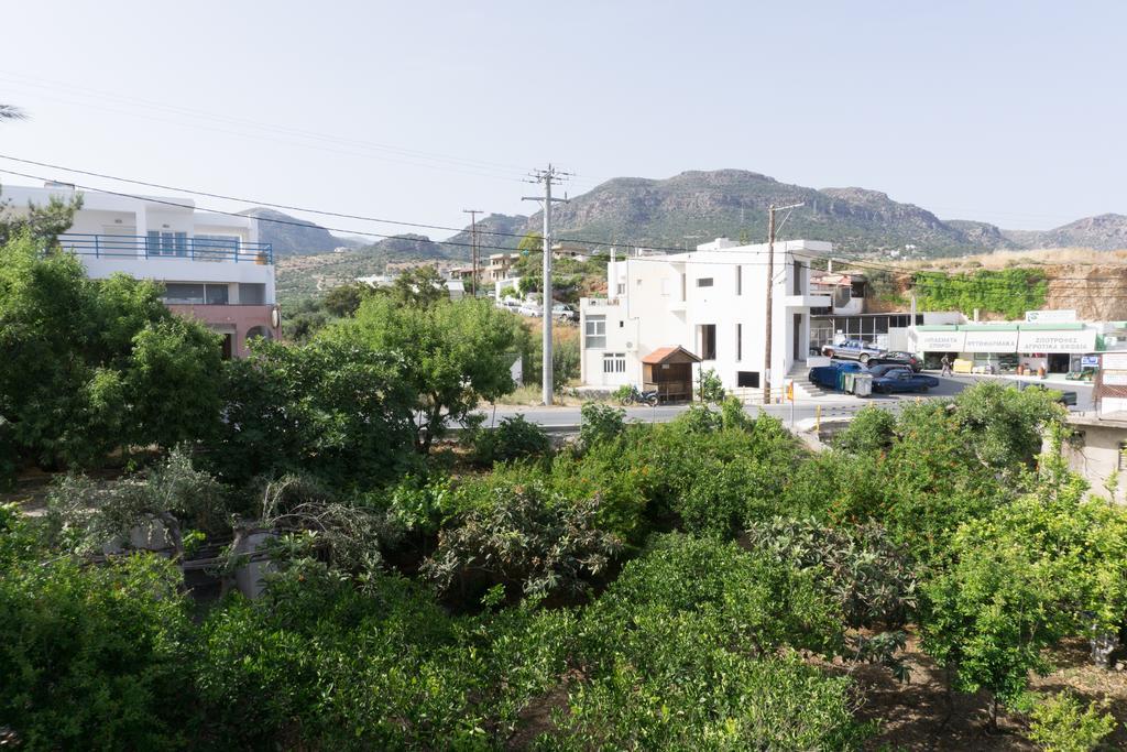 Porfyra'S Island Apartment Makrýgialos Exterior foto