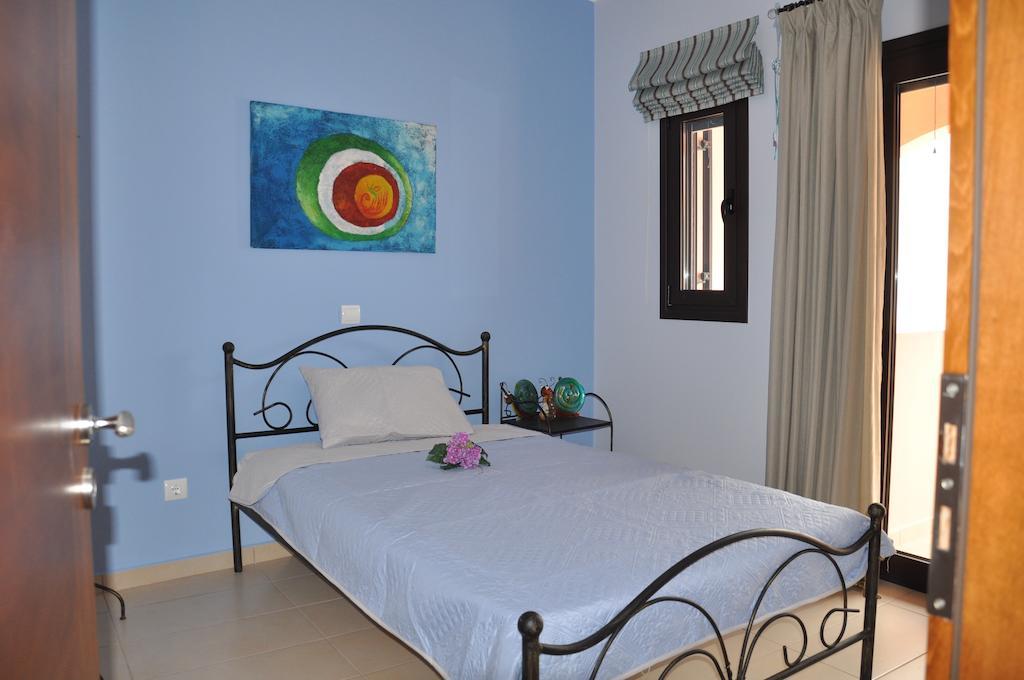 Porfyra'S Island Apartment Makrýgialos Exterior foto