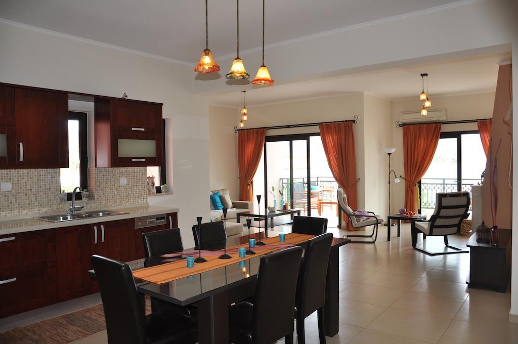 Porfyra'S Island Apartment Makrýgialos Cameră foto